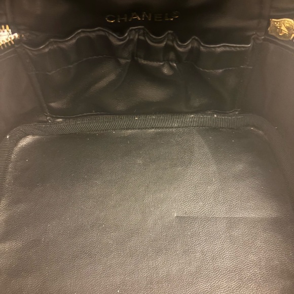 Vintage CHANEL Black Caviar Leather Vanity Cosmetic Pouch - Picture 9 of 12